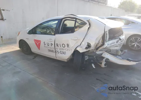 2015 Toyota Prius C One из США, поврежденный, VIN JTDKDTB38F1114093